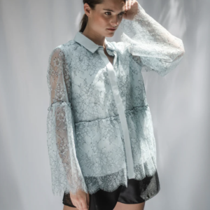 Blusa de Encaje con Diseño Floral- Talla M