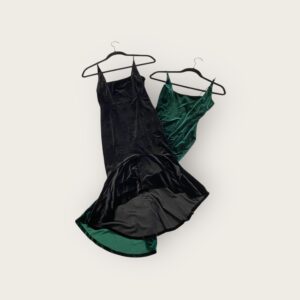 Vestido de Terciopelo Marca Aqua - Talla XCH